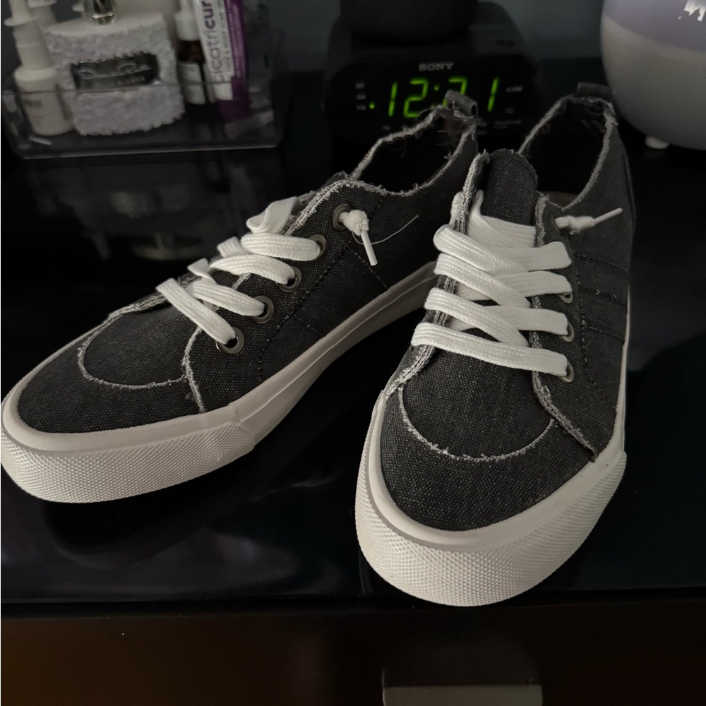Stylish Gray Sneakers